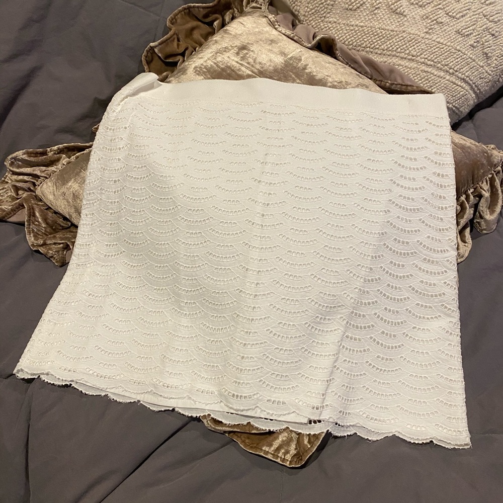 🛼 J.Crew 🛼 White Eyelet Mini Skirt